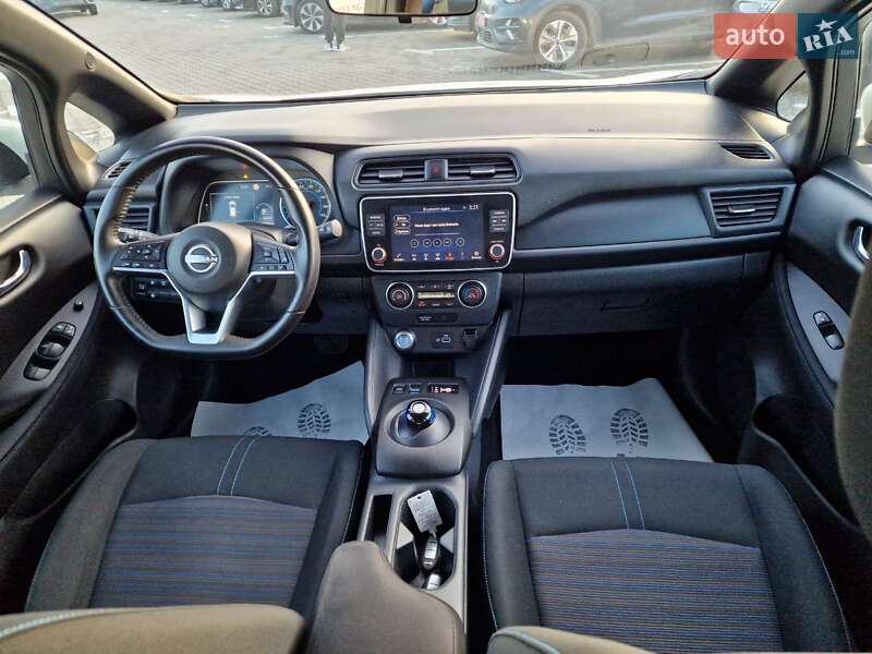 Хетчбек Nissan Leaf 2022 в Вінниці
