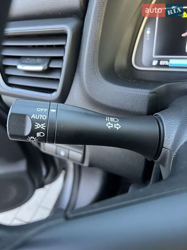 Хэтчбек Nissan Leaf 2023 в Одессе