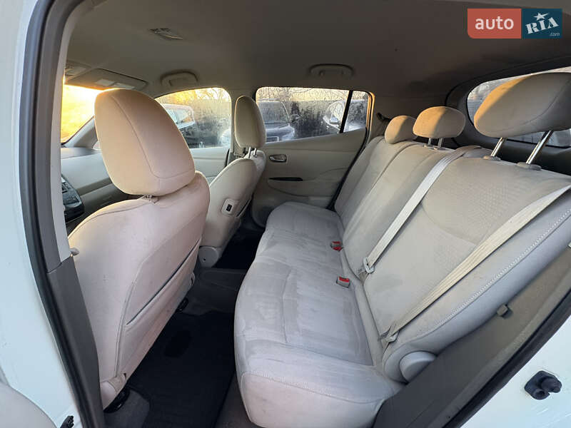 Хэтчбек Nissan Leaf 2012 в Луцке