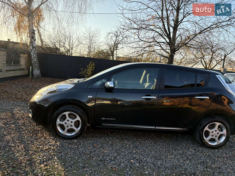 Хэтчбек Nissan Leaf 2014 в Луцке