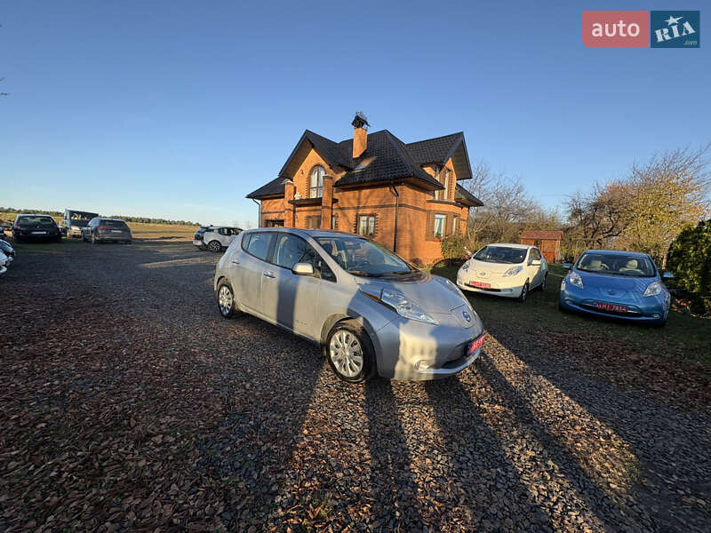 Хэтчбек Nissan Leaf 2015 в Луцке