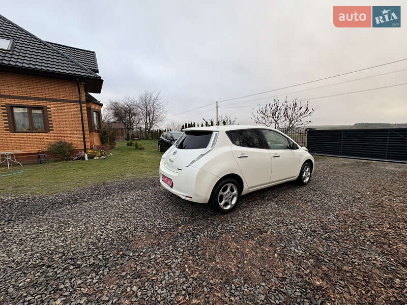 Хэтчбек Nissan Leaf 2013 в Луцке