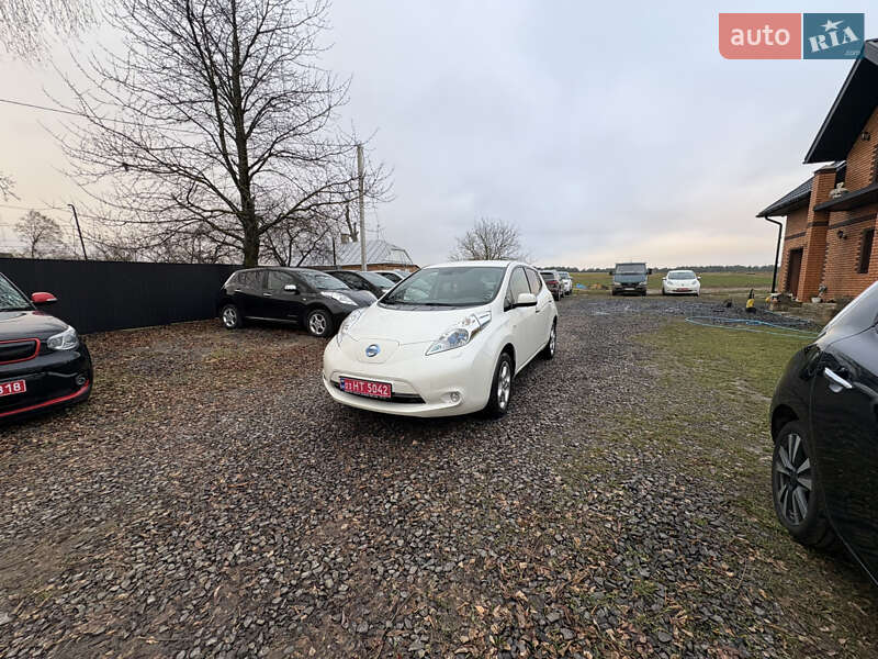 Хэтчбек Nissan Leaf 2013 в Луцке