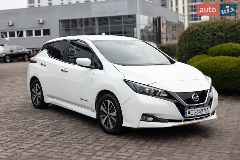 Хэтчбек Nissan Leaf 2018 в Луцке