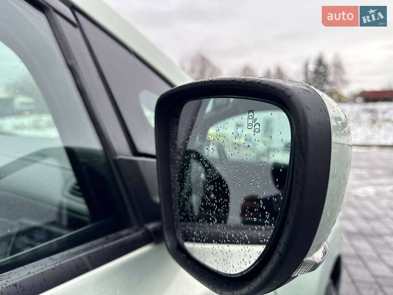 Хэтчбек Nissan Leaf 2018 в Львове