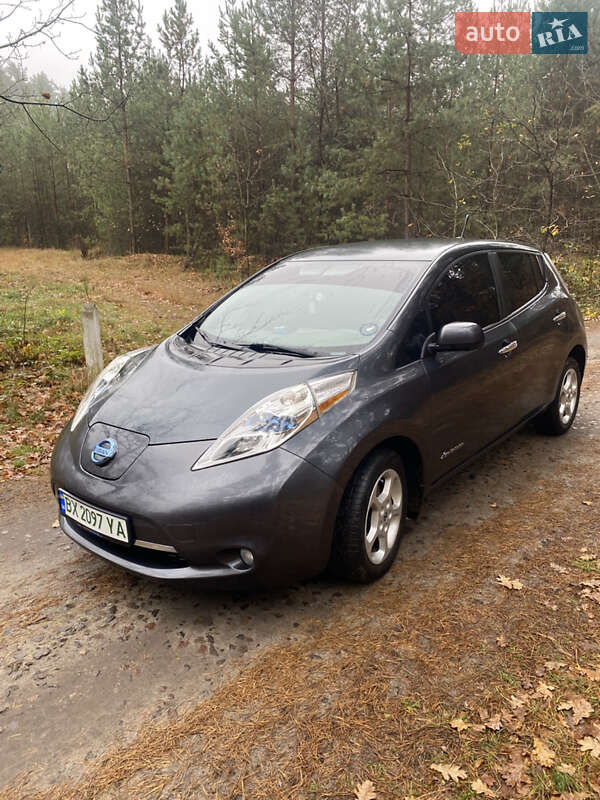 Хетчбек Nissan Leaf 2013 в Славуті