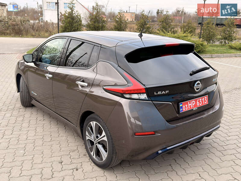 Хэтчбек Nissan Leaf 2018 в Ковеле