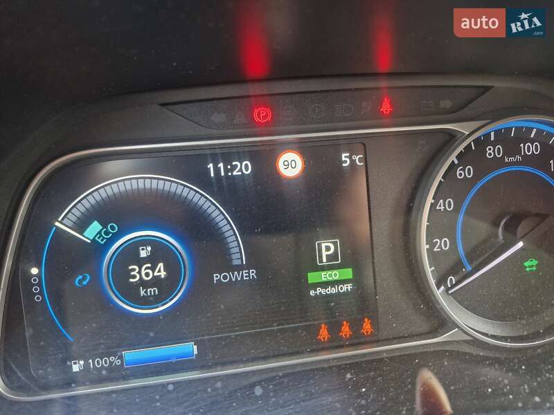 Хэтчбек Nissan Leaf 2019 в Хмельницком