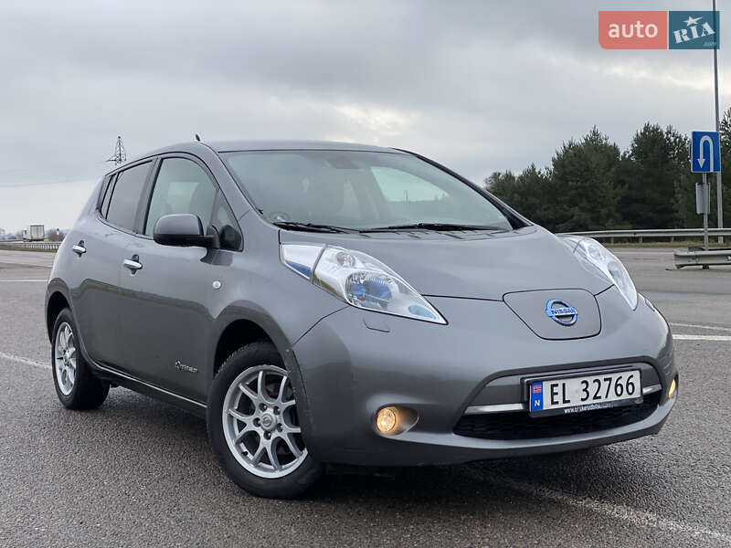 Хэтчбек Nissan Leaf 2014 в Радивилове