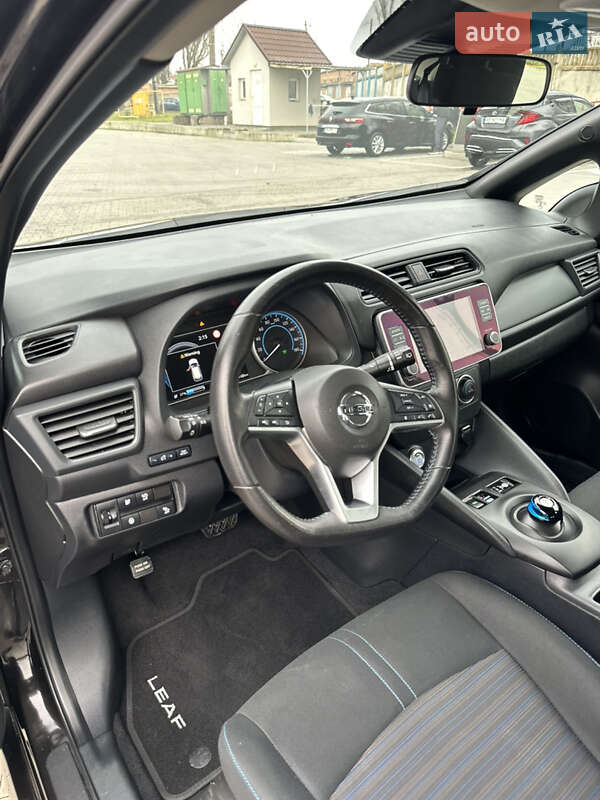 Хэтчбек Nissan Leaf 2021 в Виннице