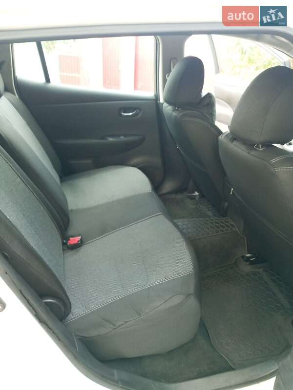 Хэтчбек Nissan Leaf 2014 в Киеве