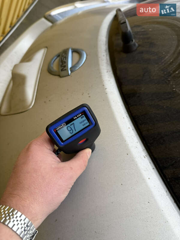 Хэтчбек Nissan Leaf 2012 в Умани