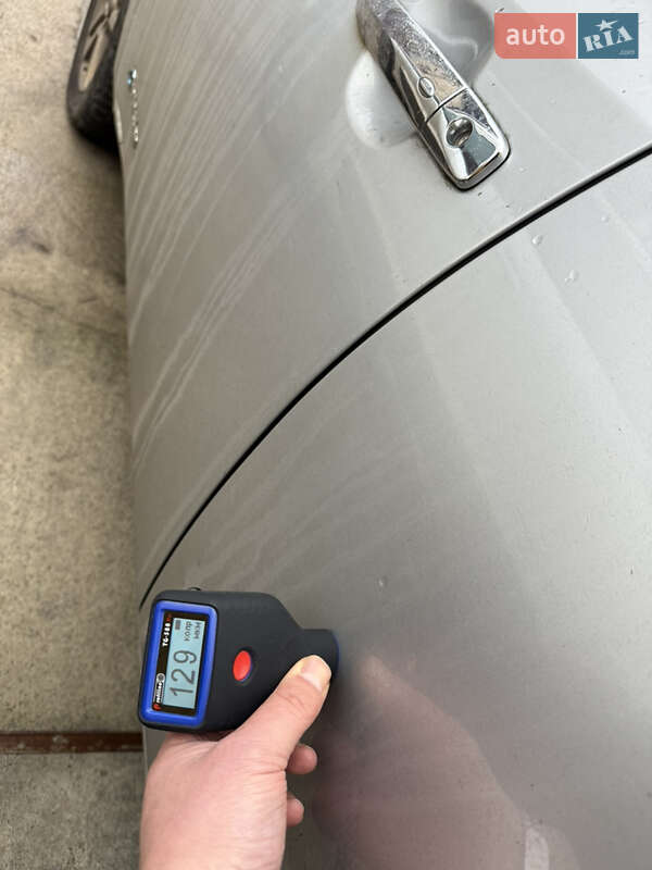 Хэтчбек Nissan Leaf 2012 в Умани