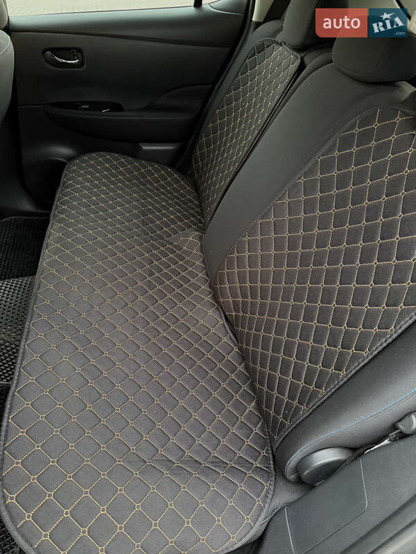 Хэтчбек Nissan Leaf 2020 в Хмельницком