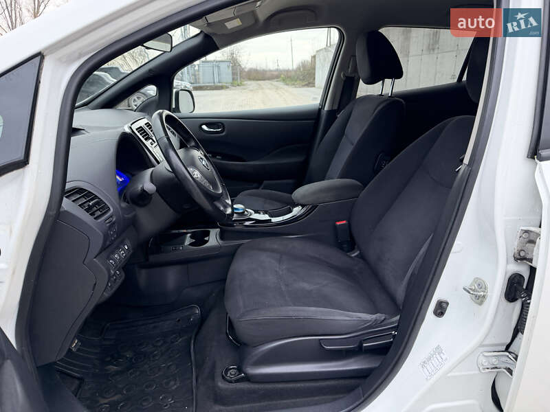 Хэтчбек Nissan Leaf 2013 в Тернополе