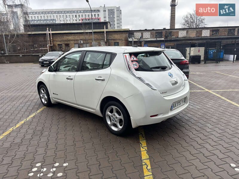 Хетчбек Nissan Leaf 2013 в Києві фото 7 Хетчбек Nissan Leaf 2013 в Києві