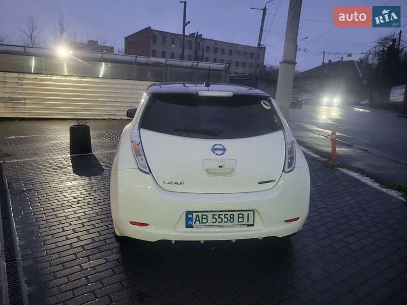 Хэтчбек Nissan Leaf 2015 в Виннице