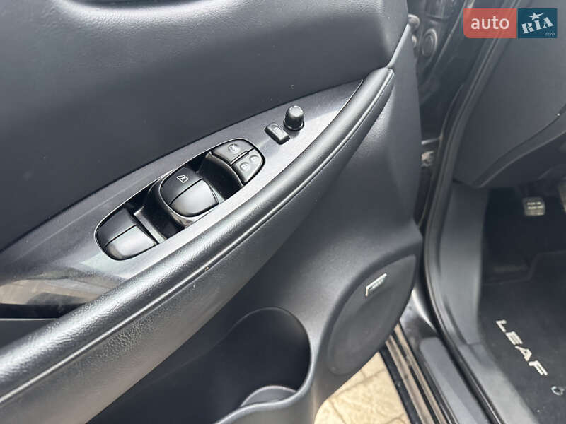 Хэтчбек Nissan Leaf 2014 в Тернополе фото 15 Хэтчбек Nissan Leaf 2014 в Тернополе