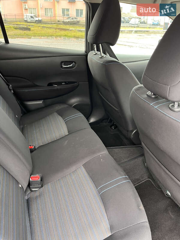 Хэтчбек Nissan Leaf 2019 в Хусте