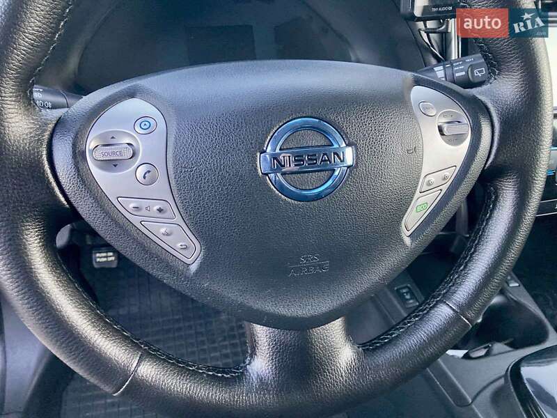Хэтчбек Nissan Leaf 2014 в Тернополе