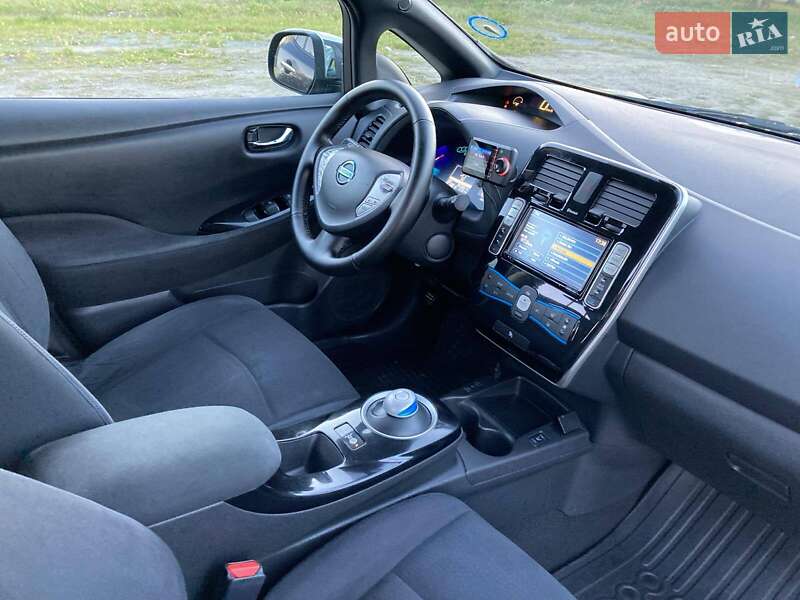 Хэтчбек Nissan Leaf 2014 в Тернополе