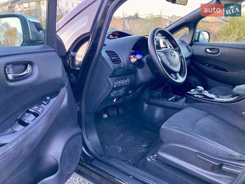 Хэтчбек Nissan Leaf 2014 в Тернополе
