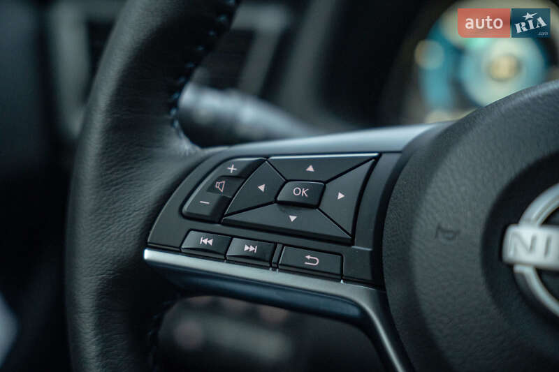 Хэтчбек Nissan Leaf 2023 в Черновцах