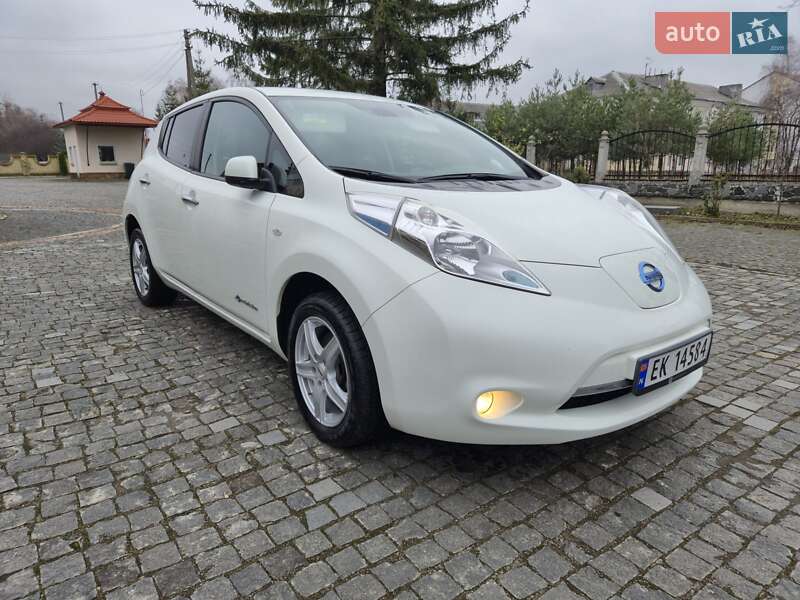 Хетчбек Nissan Leaf 2015 в Золочеві фото 41 Хетчбек Nissan Leaf 2015 в Золочеві