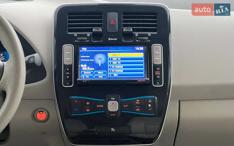 Хетчбек Nissan Leaf 2013 в Івано-Франківську