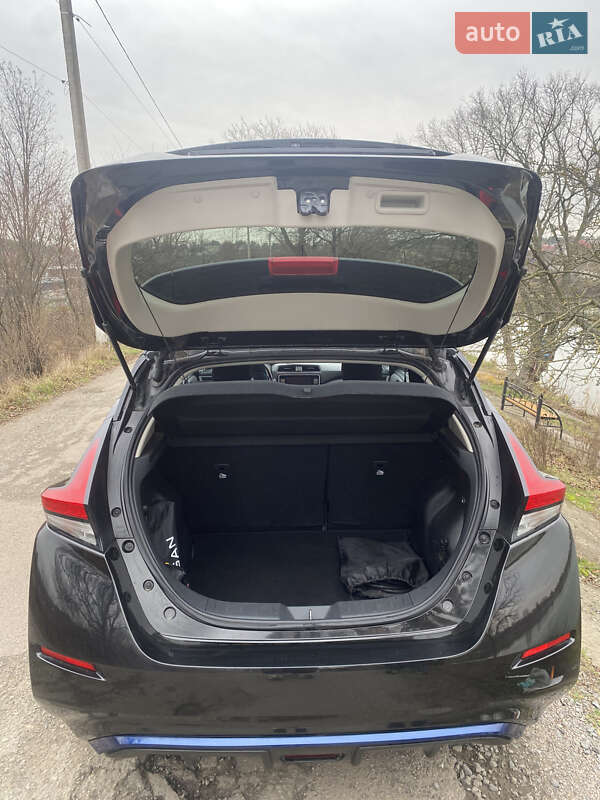 Хетчбек Nissan Leaf 2021 в Києві фото 20 Хетчбек Nissan Leaf 2021 в Києві