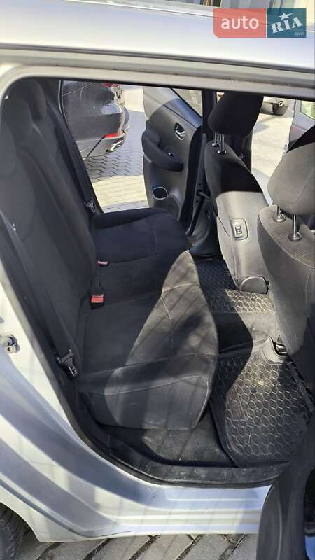 Хэтчбек Nissan Leaf 2013 в Виннице