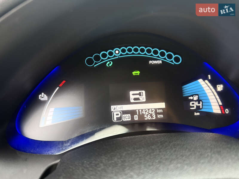 Хэтчбек Nissan Leaf 2016 в Борщеве