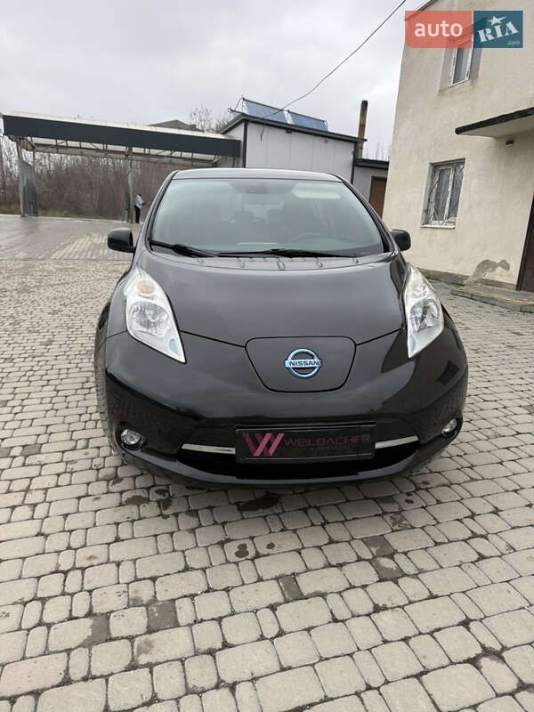 Хэтчбек Nissan Leaf 2016 в Борщеве