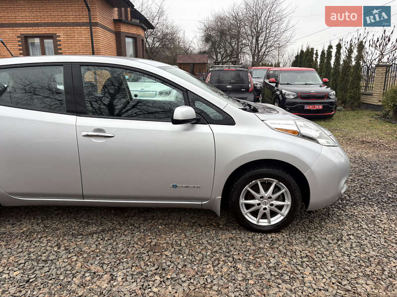 Хэтчбек Nissan Leaf 2013 в Луцке