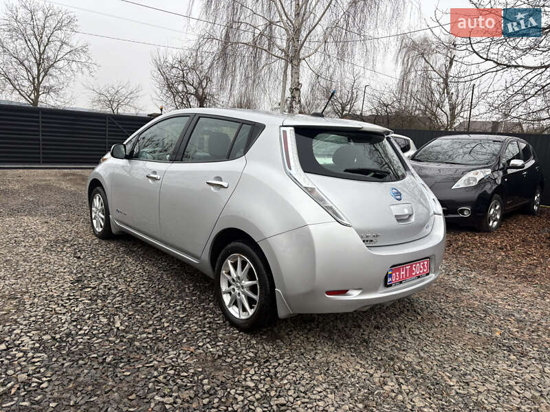 Хэтчбек Nissan Leaf 2013 в Луцке