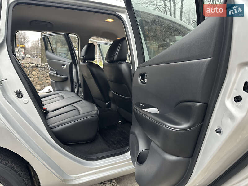 Хэтчбек Nissan Leaf 2013 в Ровно