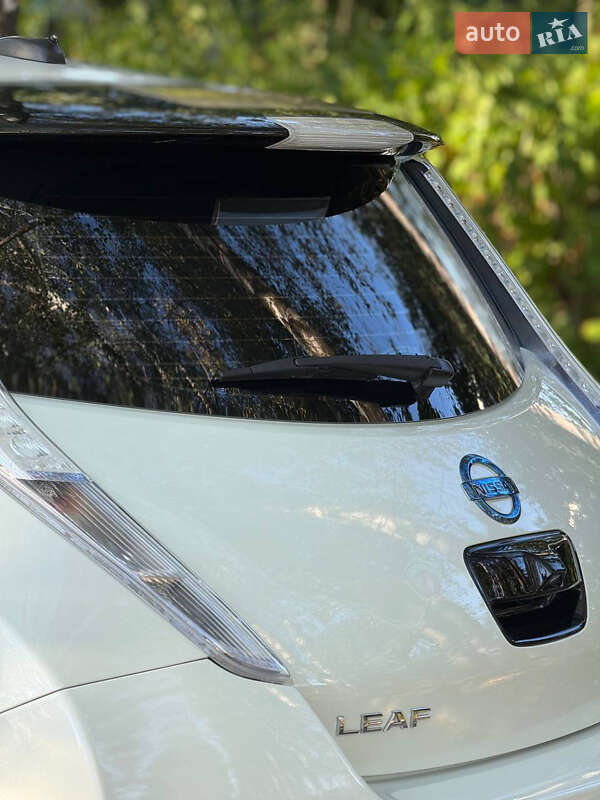 Хэтчбек Nissan Leaf 2012 в Черновцах фото 5 Хэтчбек Nissan Leaf 2012 в Черновцах