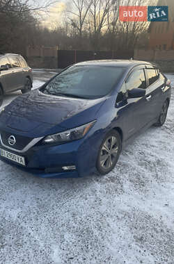 Хэтчбек Nissan Leaf 2018 в Полтаве