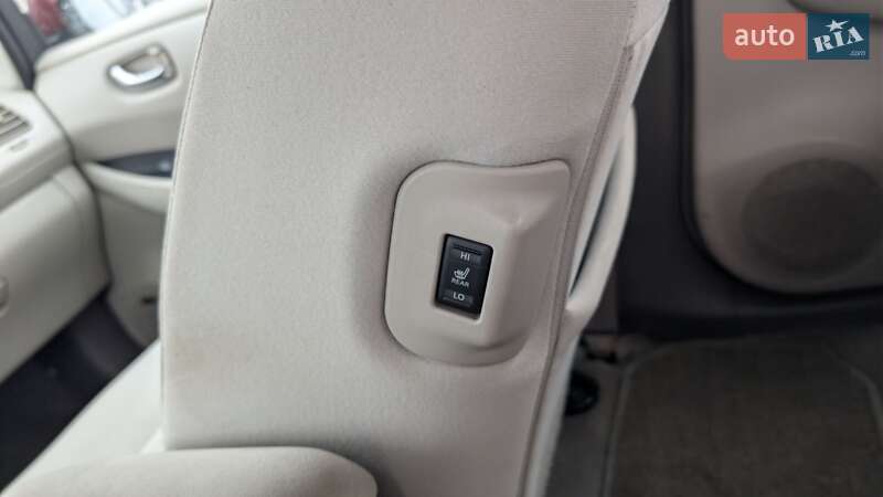Хетчбек Nissan Leaf 2014 в Дніпрі фото 24 Хетчбек Nissan Leaf 2014 в Дніпрі