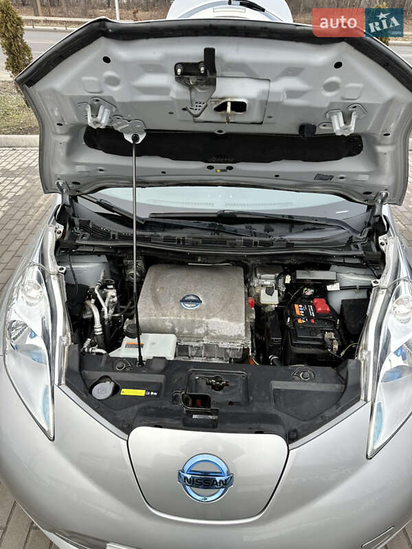 Хетчбек Nissan Leaf 2013 в Тернополі фото 22 Хетчбек Nissan Leaf 2013 в Тернополі