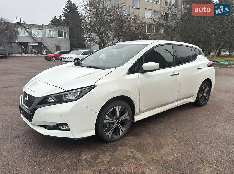 Хэтчбек Nissan Leaf 2020 в Житомире