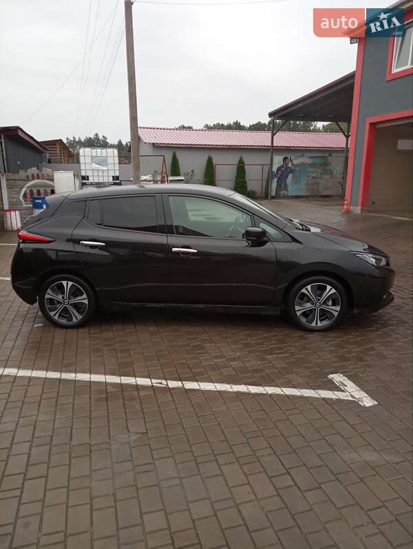 Хэтчбек Nissan Leaf 2021 в Олевске фото 8 Хэтчбек Nissan Leaf 2021 в Олевске