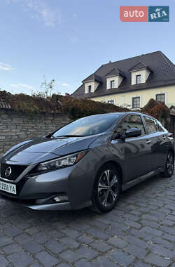 Хетчбек Nissan Leaf 2020 в Кам'янець-Подільському
