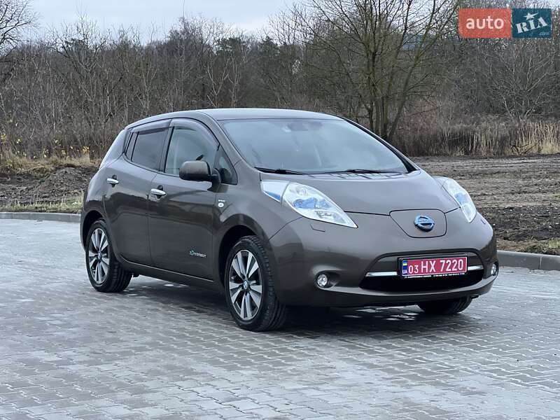 Хэтчбек Nissan Leaf 2017 в Ровно
