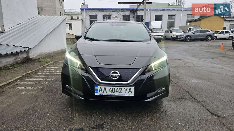 Хэтчбек Nissan Leaf 2018 в Киеве фото 2 Хэтчбек Nissan Leaf 2018 в Киеве