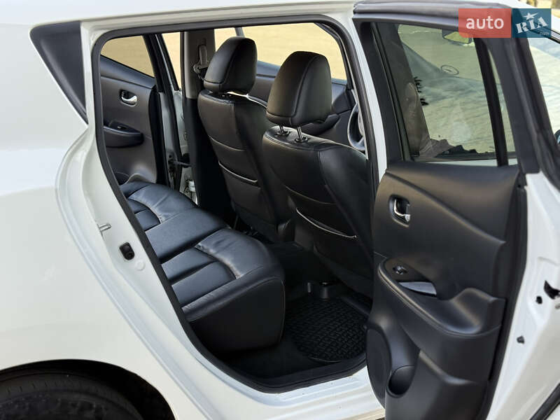 Хэтчбек Nissan Leaf 2014 в Ровно