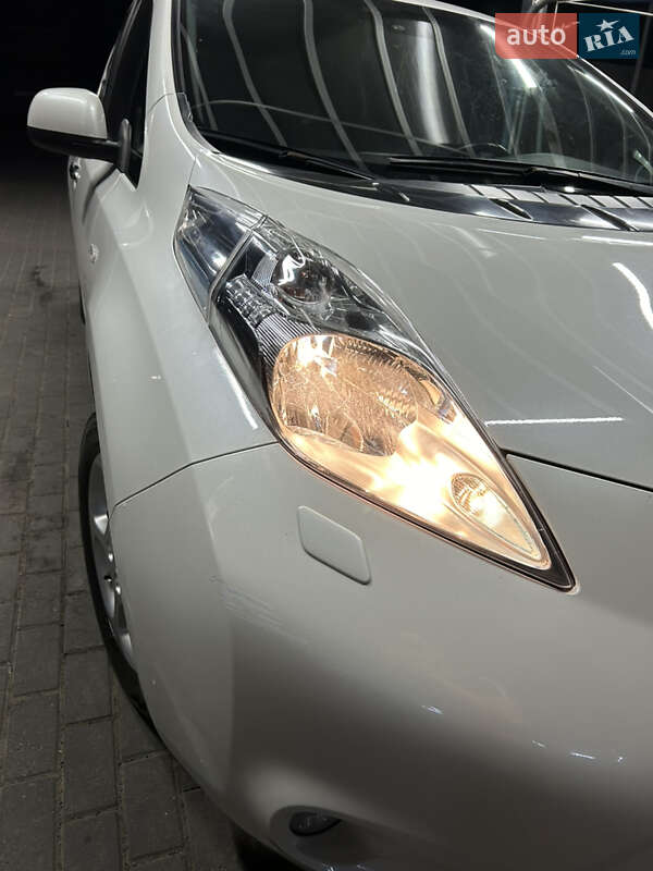 Хэтчбек Nissan Leaf 2014 в Ровно фото 4 Хэтчбек Nissan Leaf 2014 в Ровно