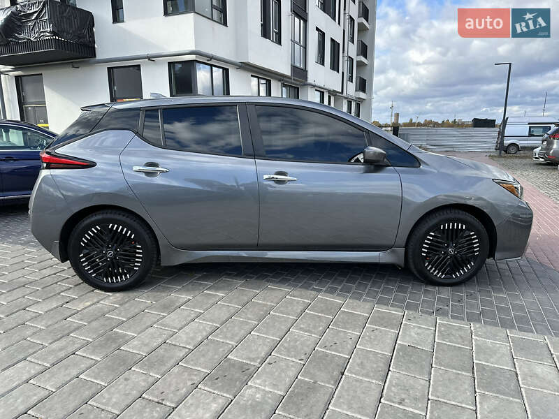 Хетчбек Nissan Leaf 2023 в Рівному
