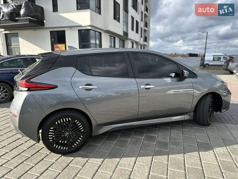 Хетчбек Nissan Leaf 2023 в Рівному