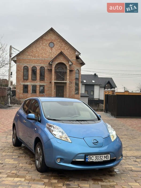 Хэтчбек Nissan Leaf 2018 в Черновцах